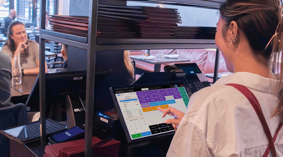 oolio-pos-screen-taking-payment